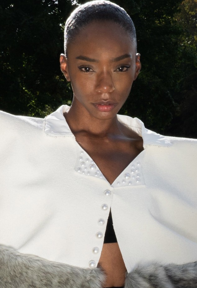 Dominique LaVeau — frame 8