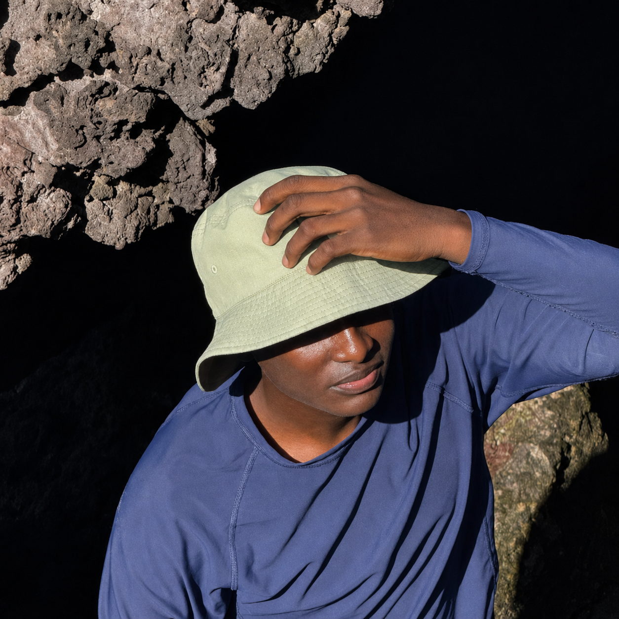 OMARI OSCAR DUVALJAH REUBIN — frame 2