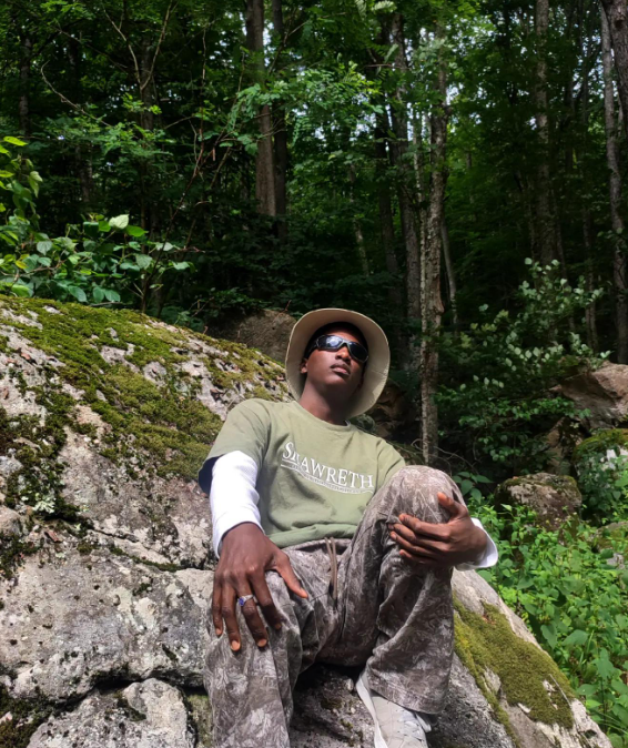 OMARI OSCAR DUVALJAH REUBIN — frame 8