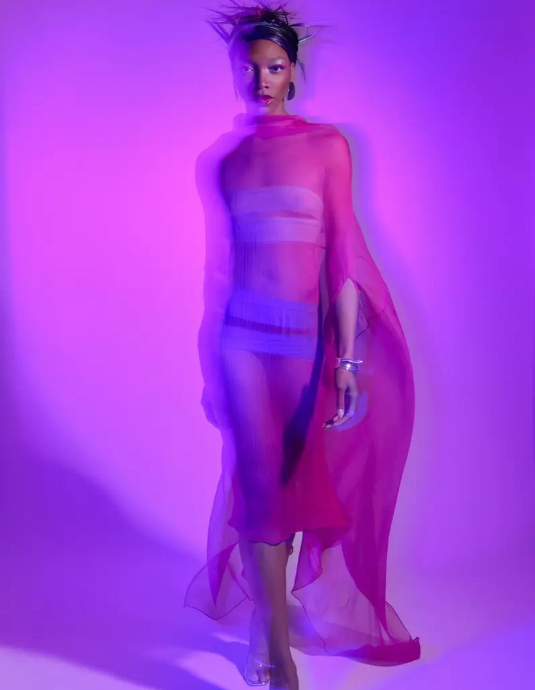 Saqenda Dallas  — frame 2