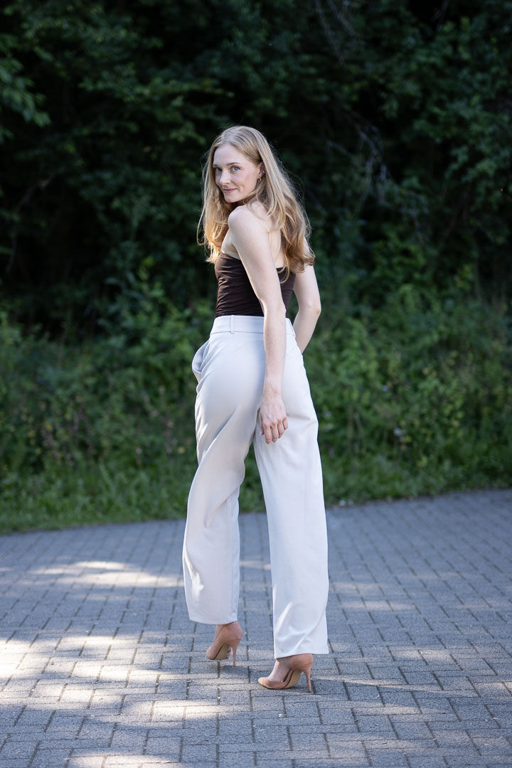 Jessica Streser — frame 6