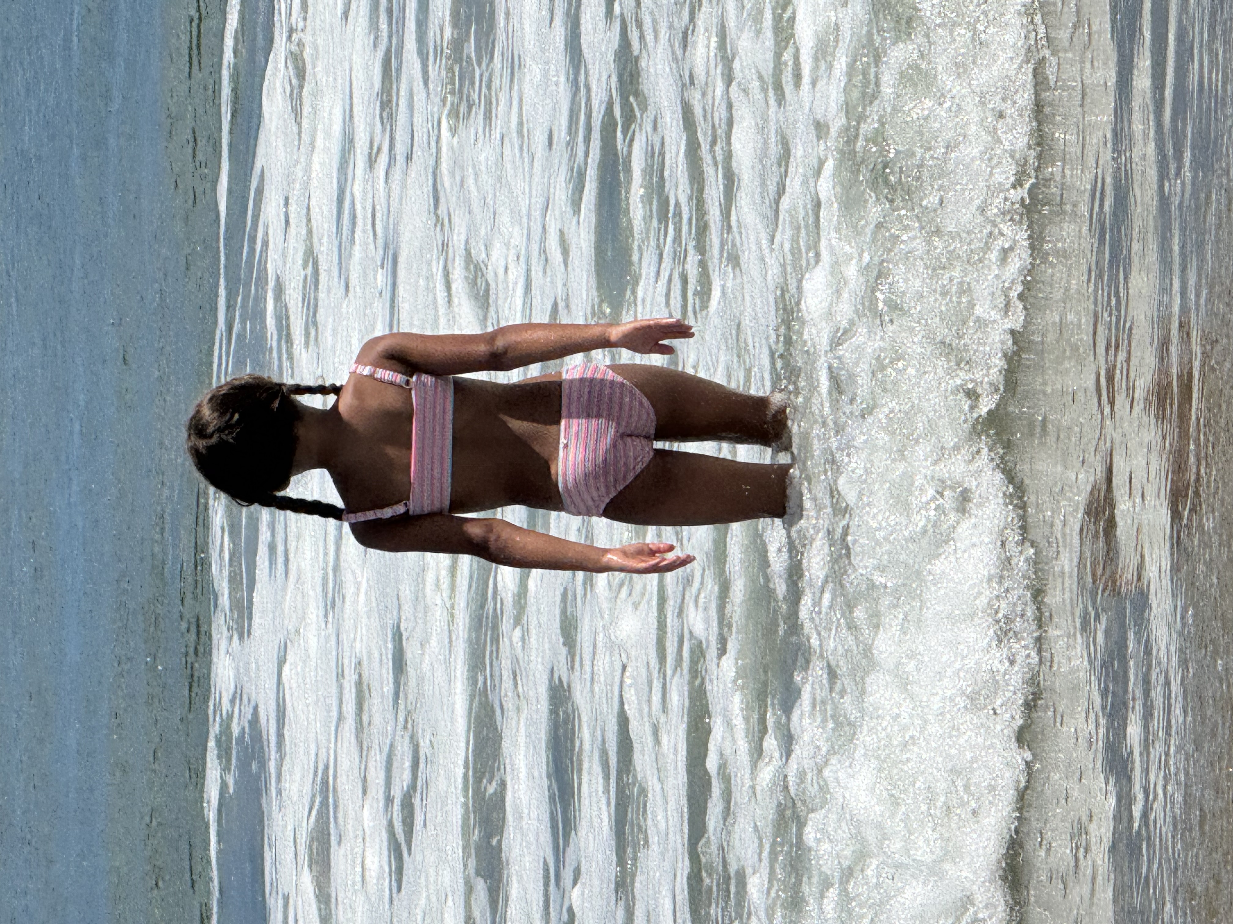 Olivia Esprit Cross — frame 15