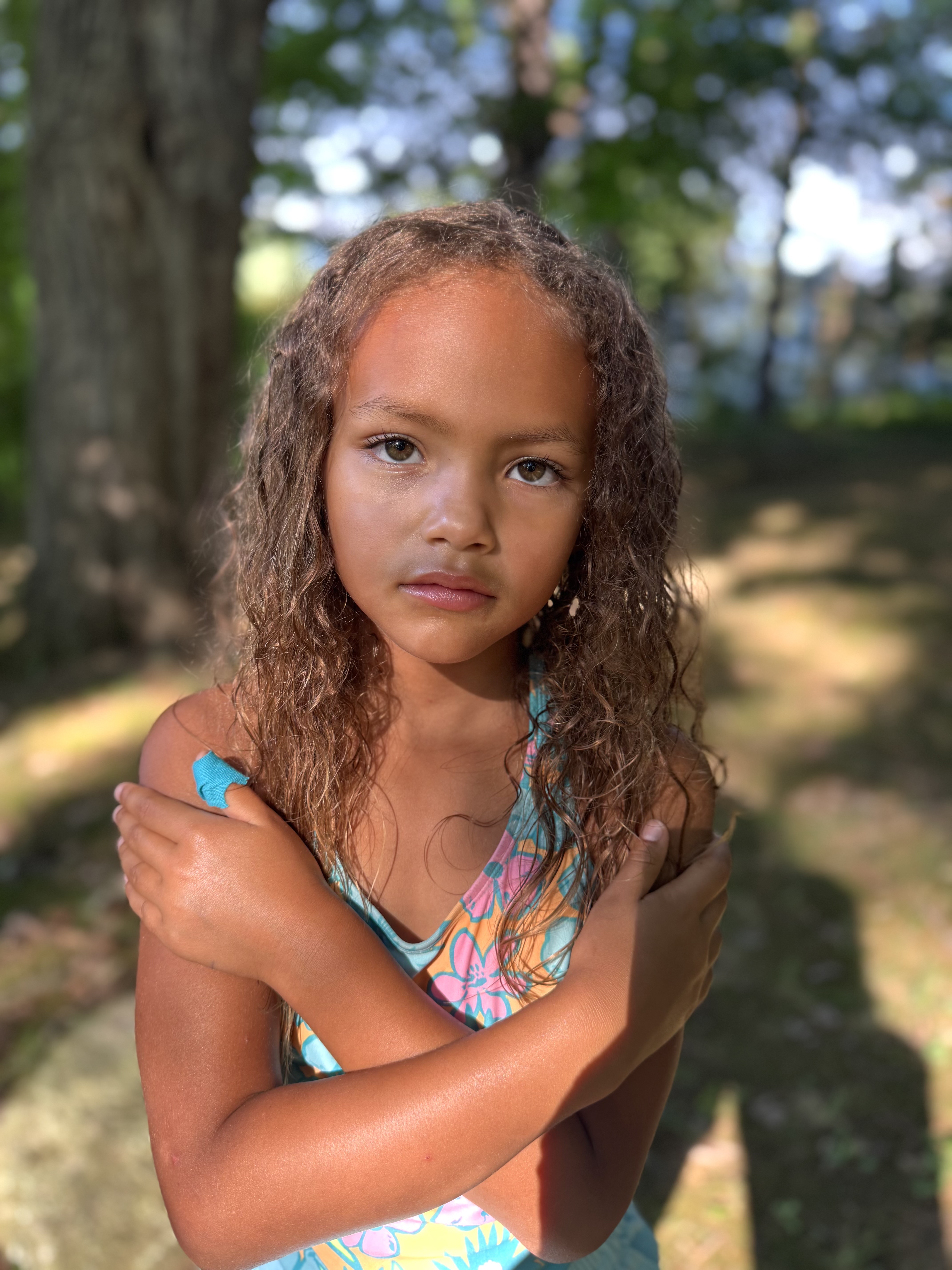 Olivia Esprit Cross — frame 23