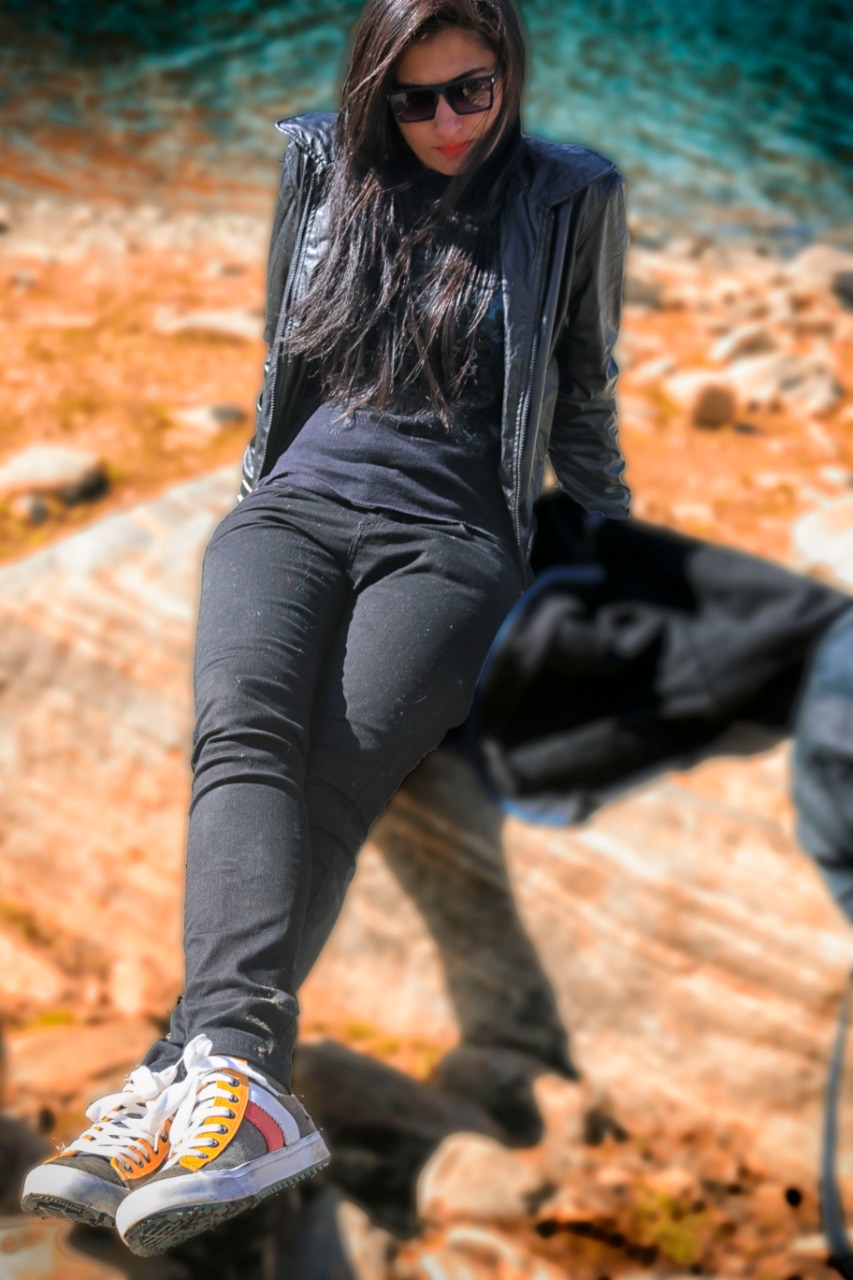 Mehak Khan — frame 7