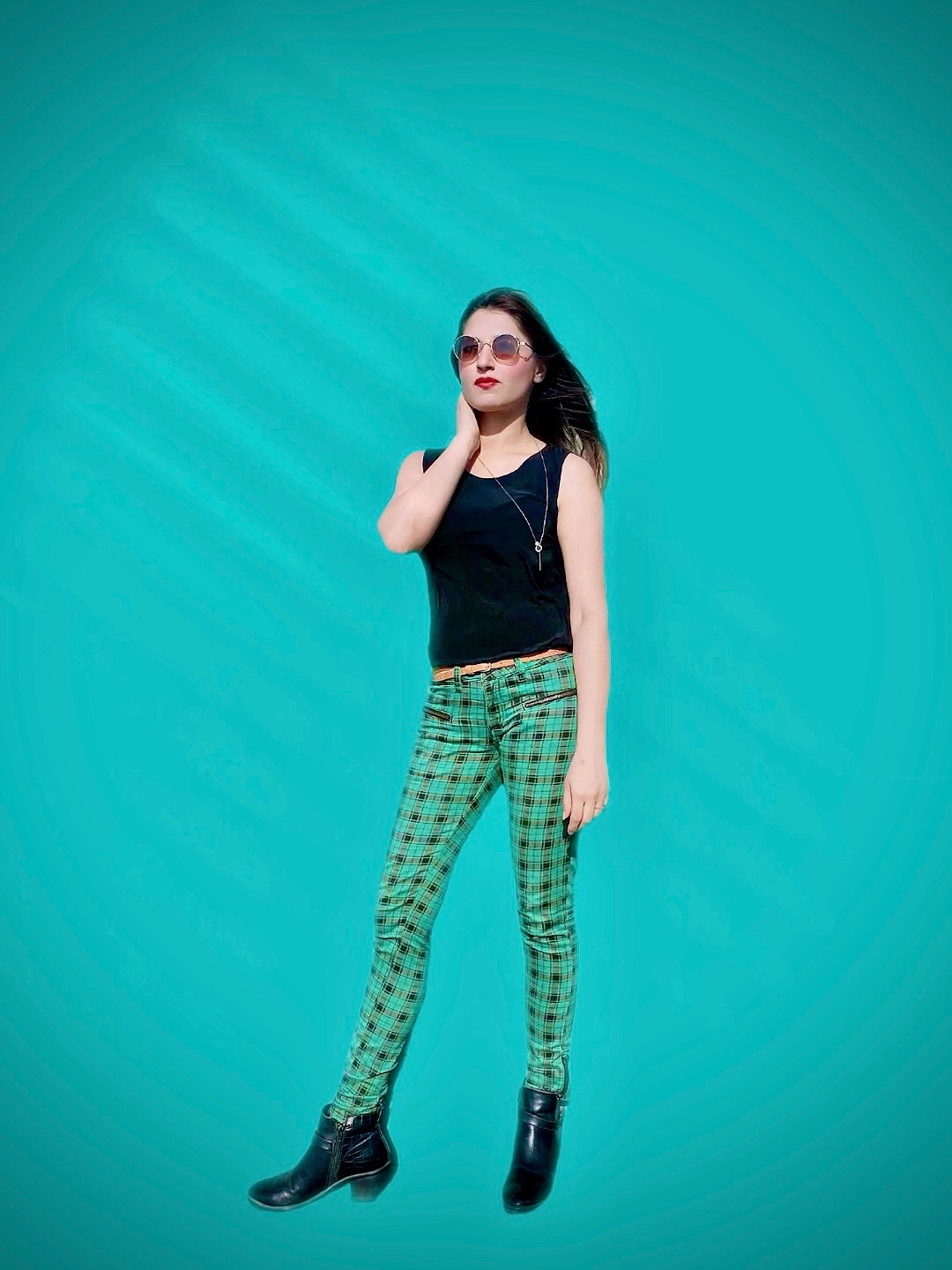 Mehak Khan — frame 3