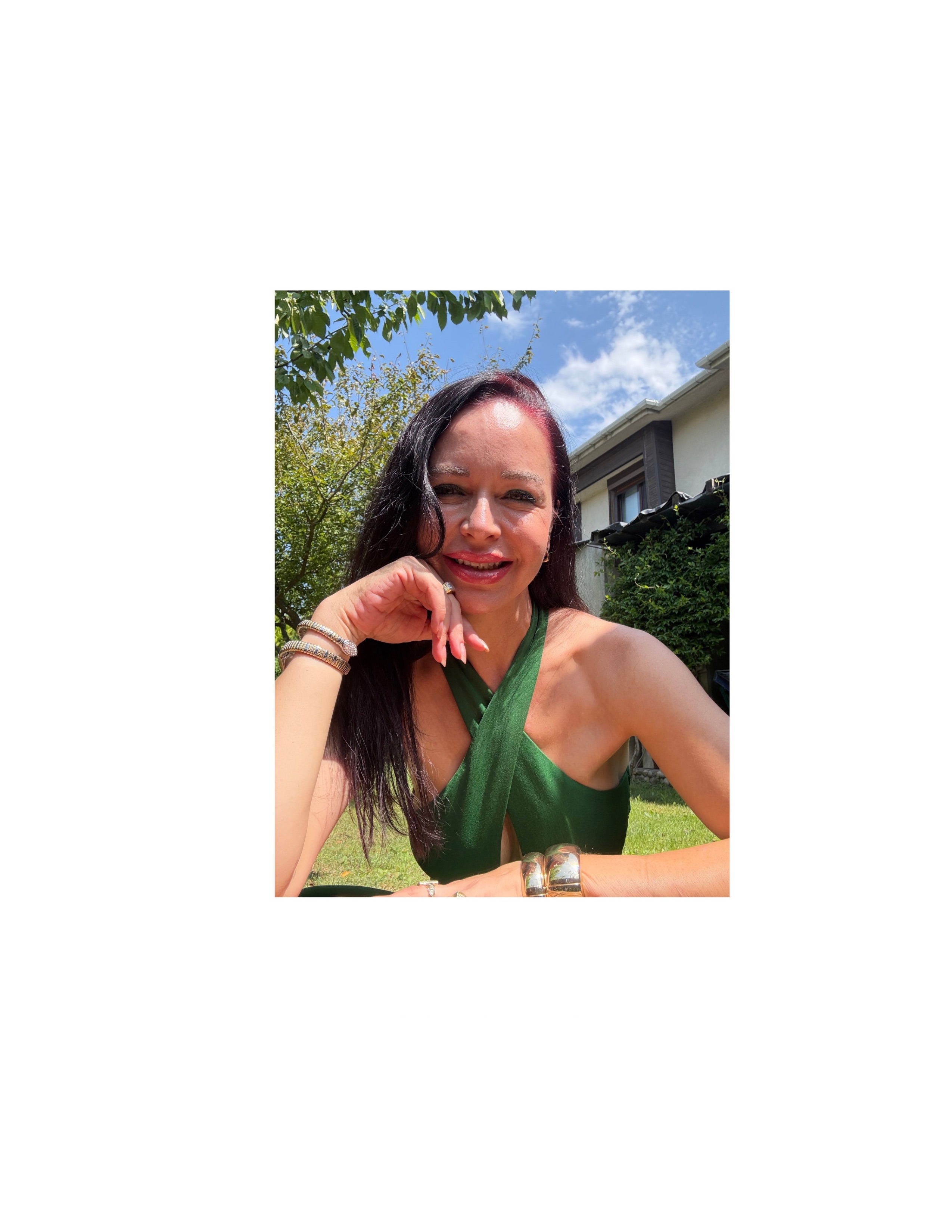 Aslı Arda  — frame 3