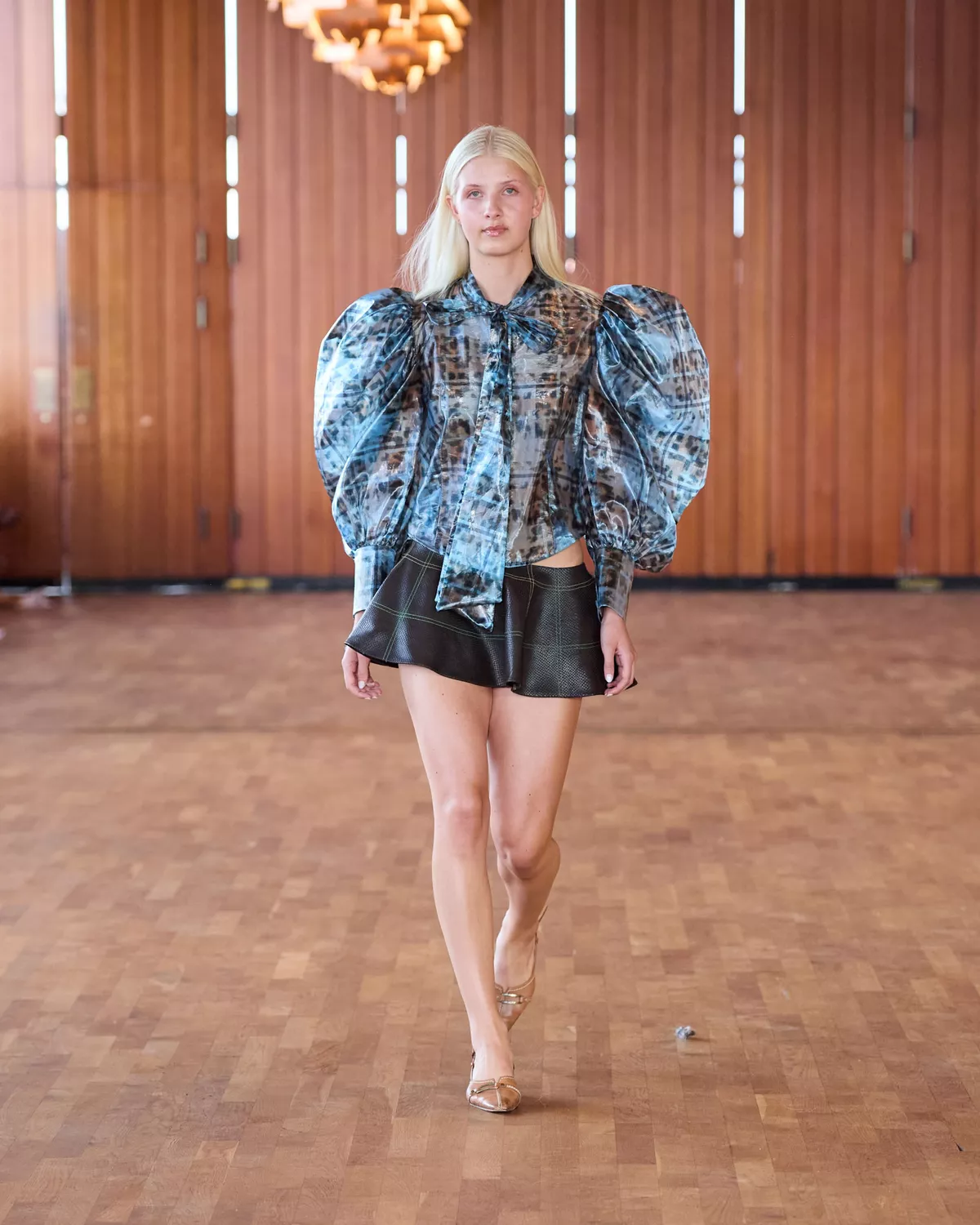 Esther Reunala — frame 4