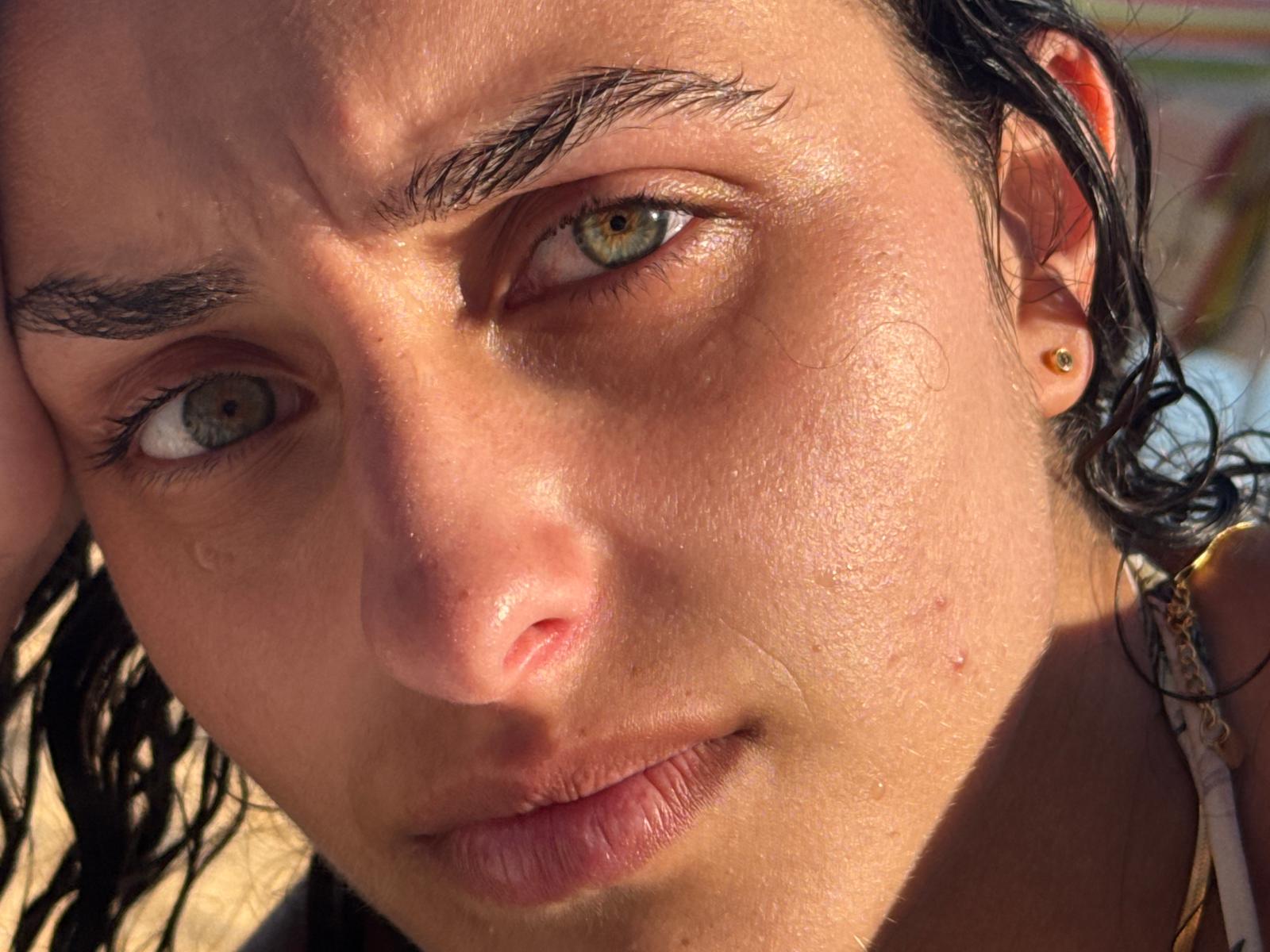 Carolina Liane Oliveira  — frame 6