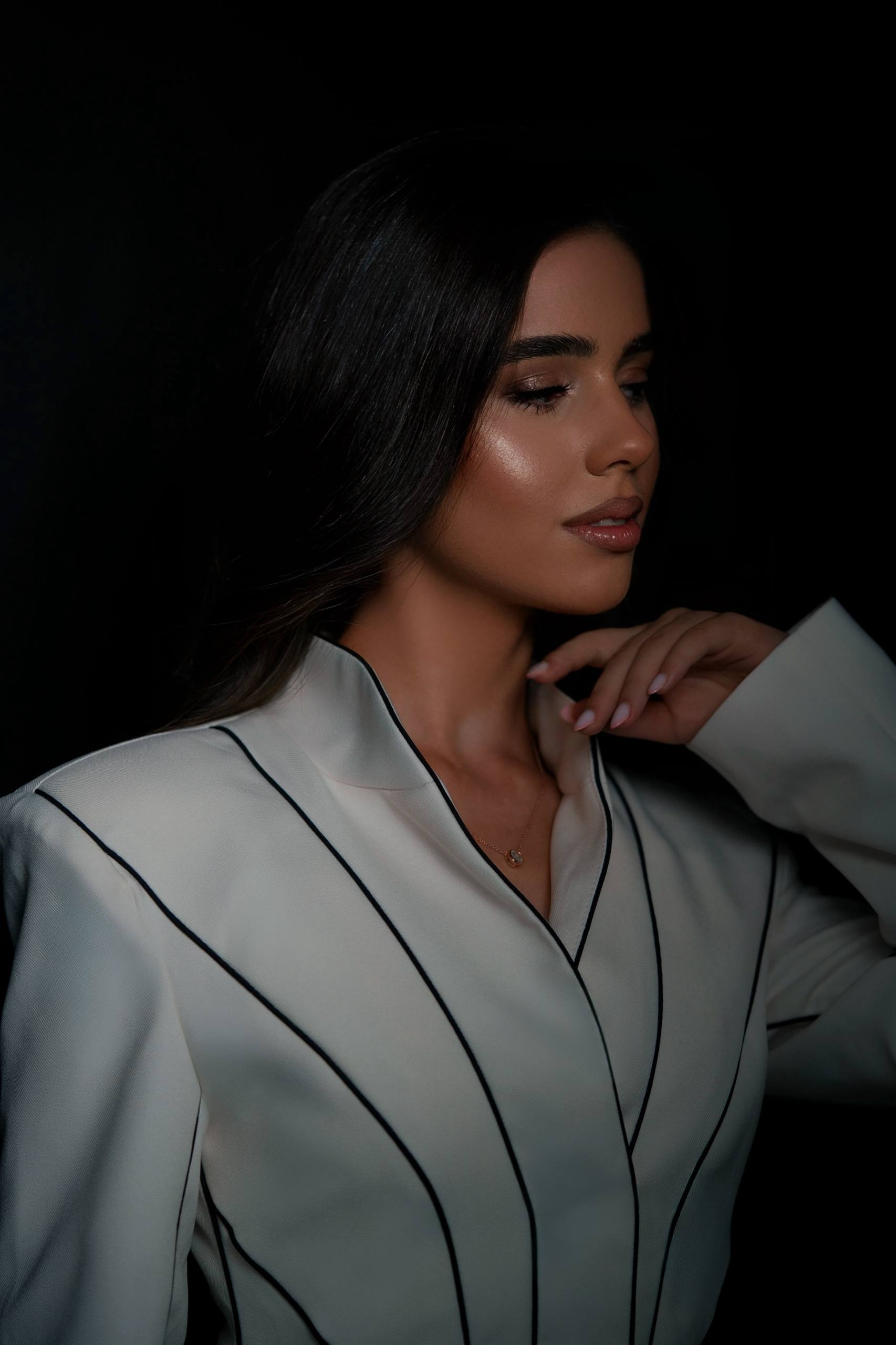 ALINA ARAKELYAN  — frame 3
