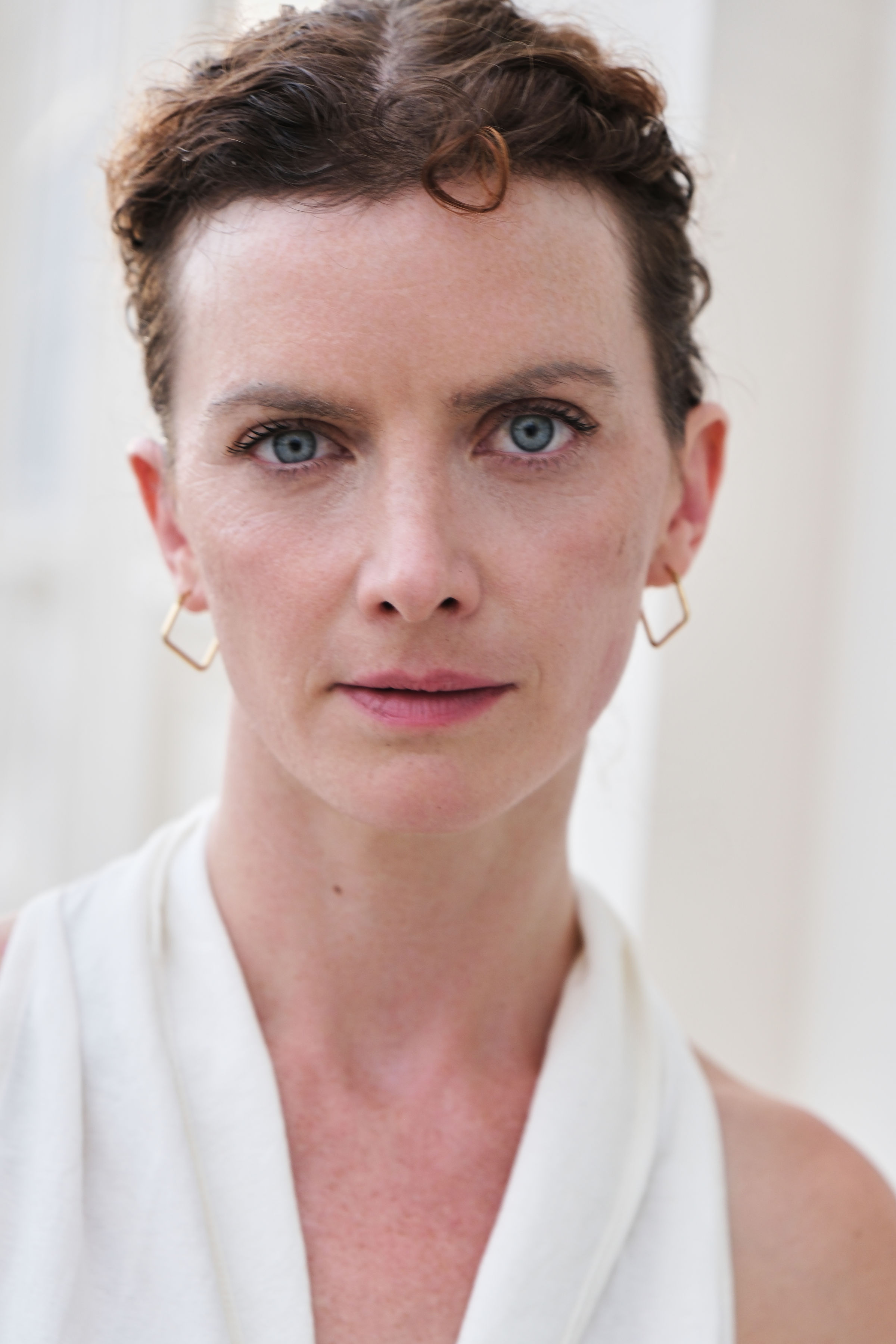 Nora Hellich — frame 9