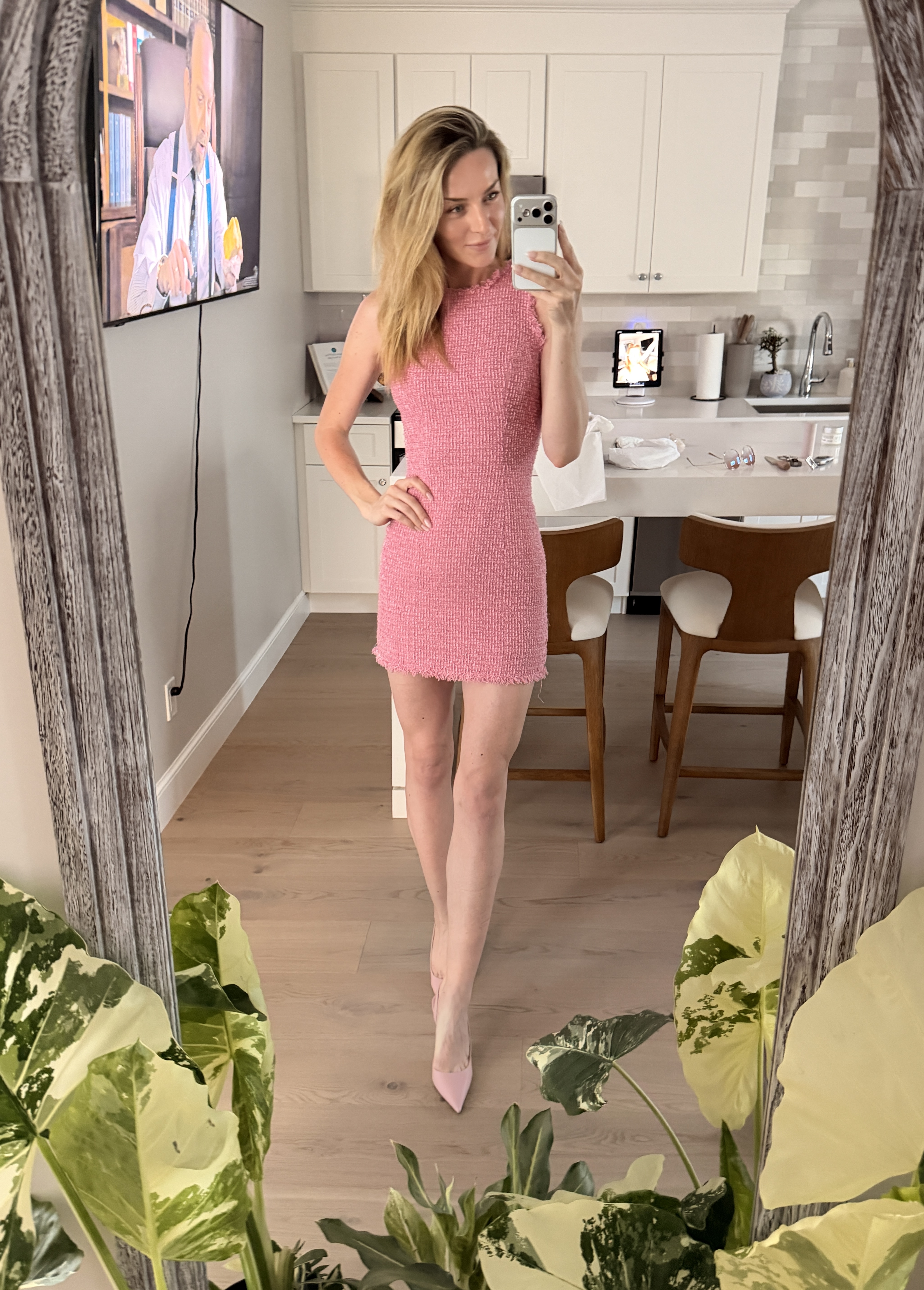 Savannah Lee — frame 2