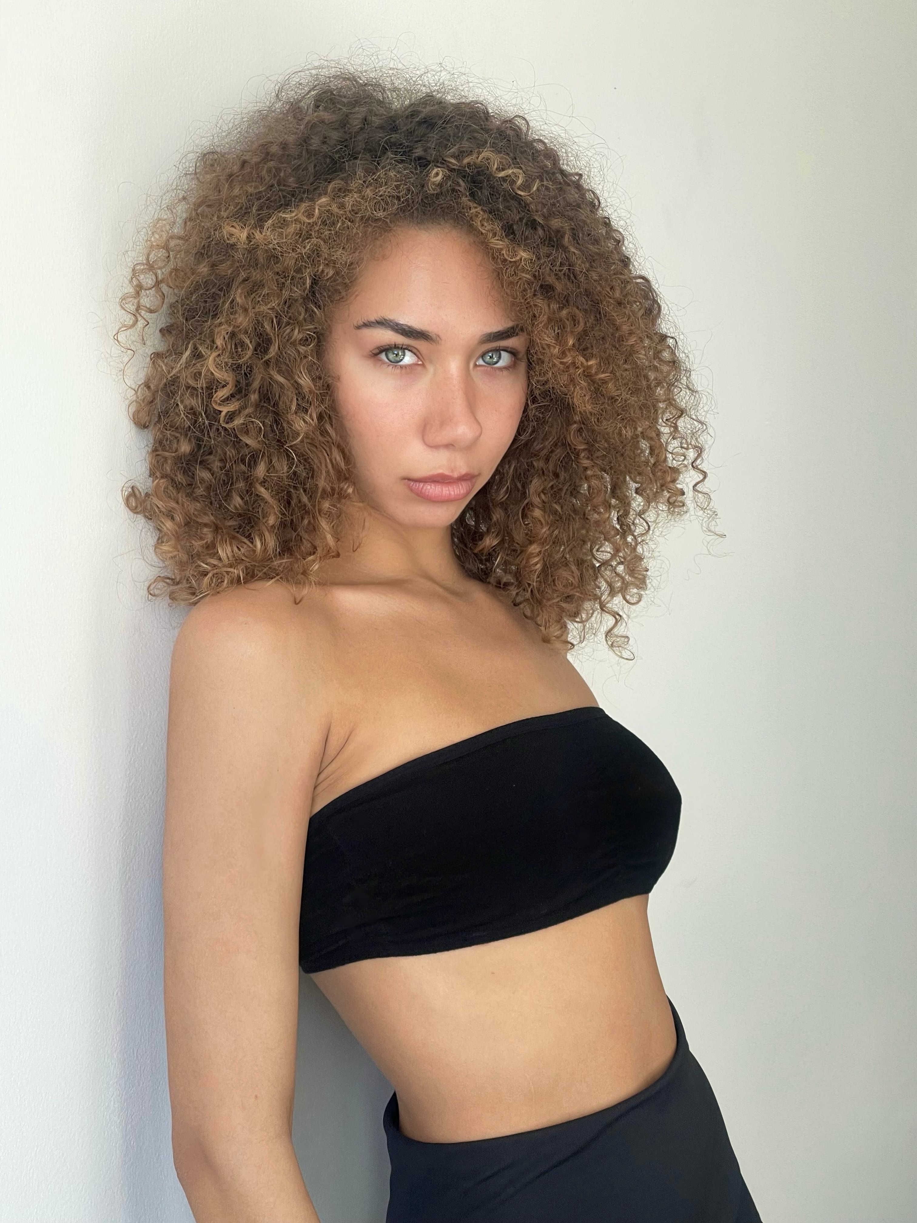Sofia cappitelli — frame 3