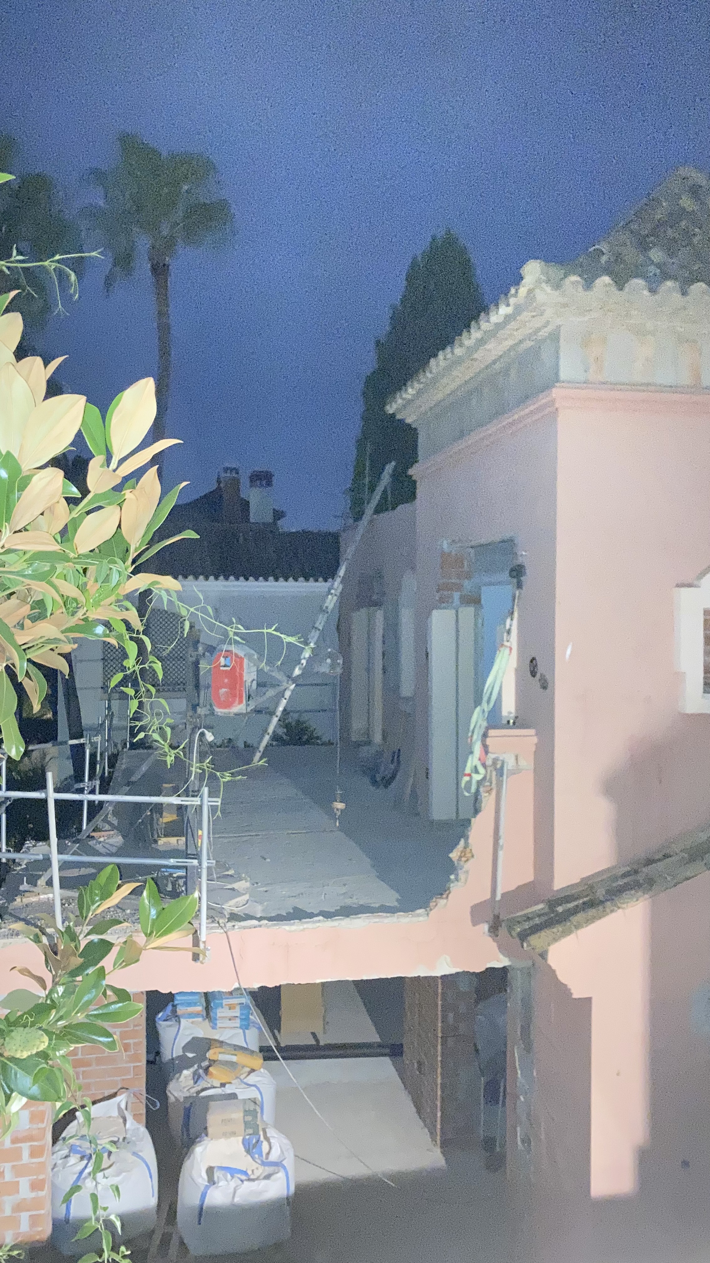 Leah Bedord — frame 11