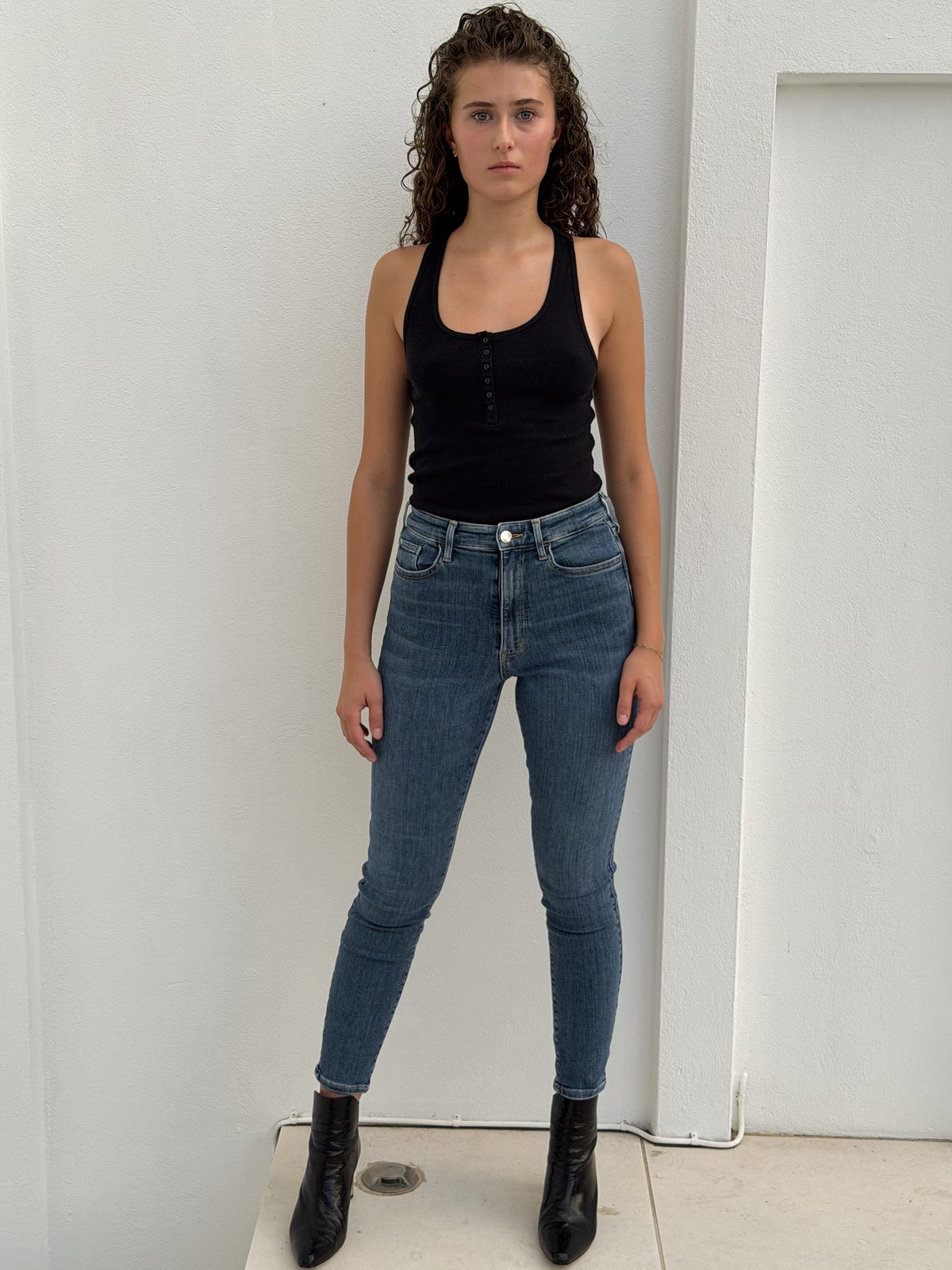 Noelle Quintin — frame 3